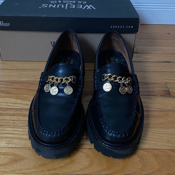 G.H. Bass Weejuns Charm Super-Lug Loafer - Picture 4 of 5